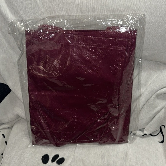 Oversized Double-handle Tote Burgundy and white Poshfixings exclusive New - Picture 7 of 7